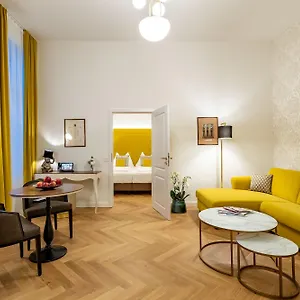 Hotel Theaterhotel & ****